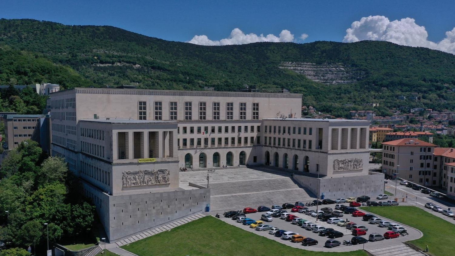 Università degli Studi di Trieste - Liceo Statale G. Leopardi Macerata