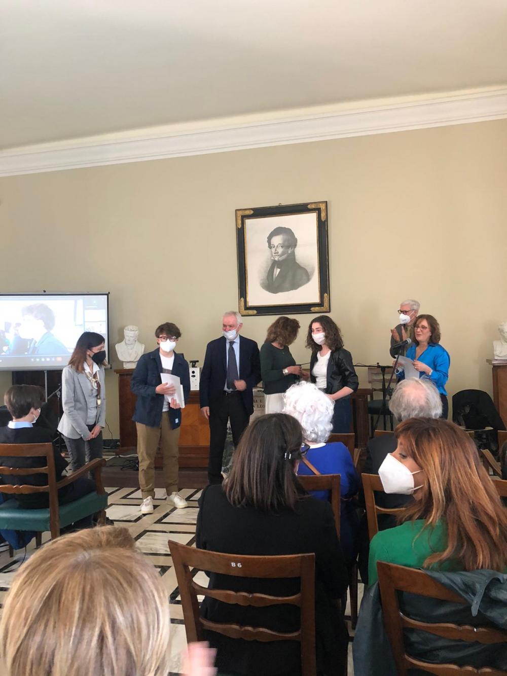 - Liceo Statale G. Leopardi Macerata