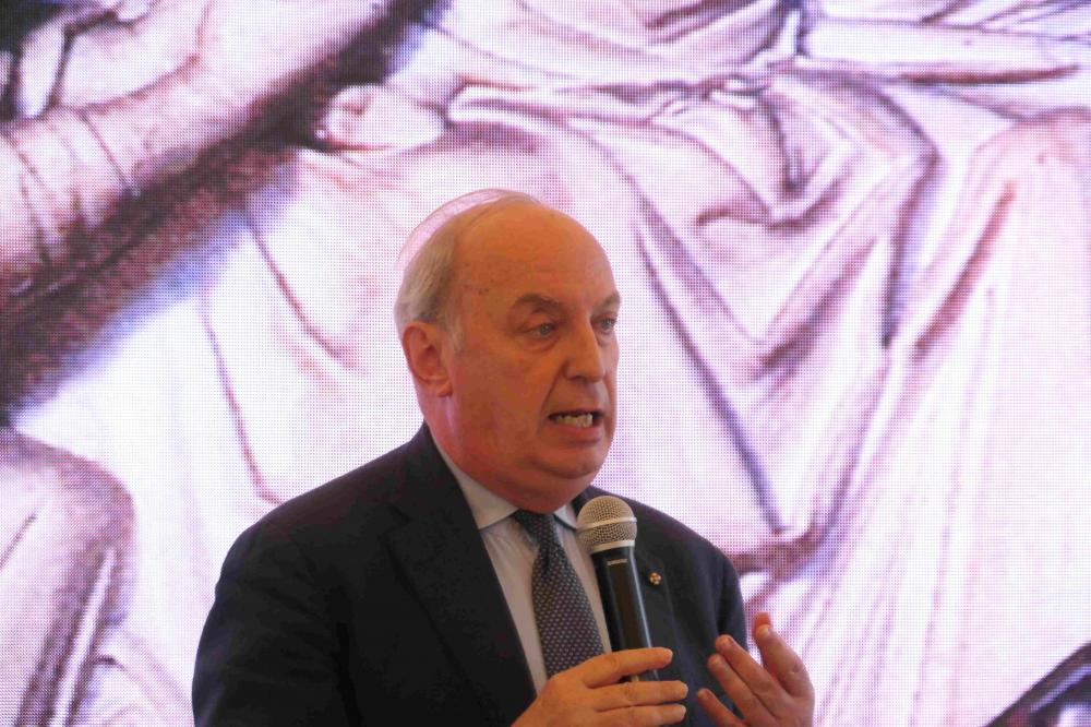 - Liceo Statale G. Leopardi Macerata