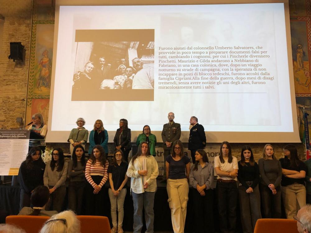  - Liceo Statale G. Leopardi Macerata
