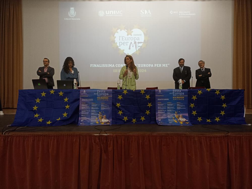  - Liceo Statale G. Leopardi Macerata