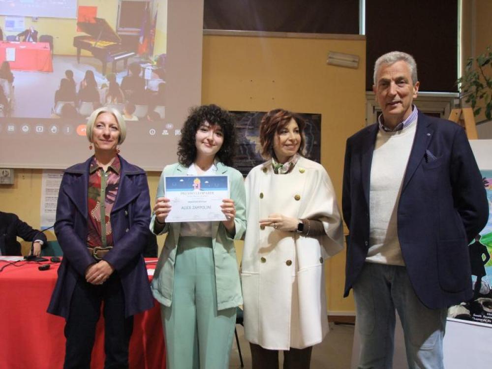 - Liceo Statale G. Leopardi Macerata